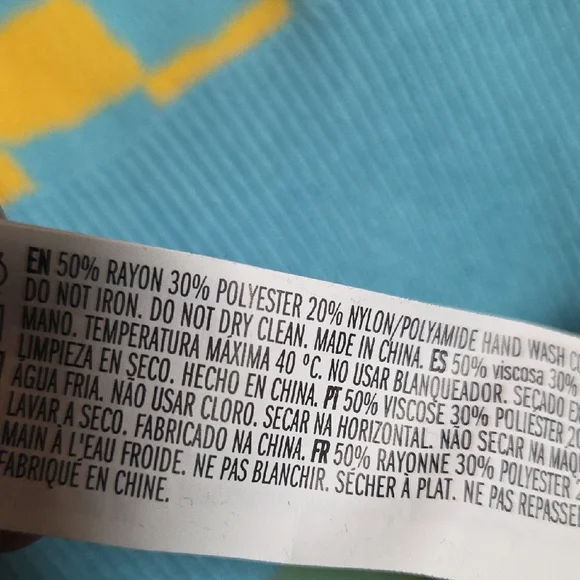 Iron Maiden Cropped Sweater - Picture 4 of 4